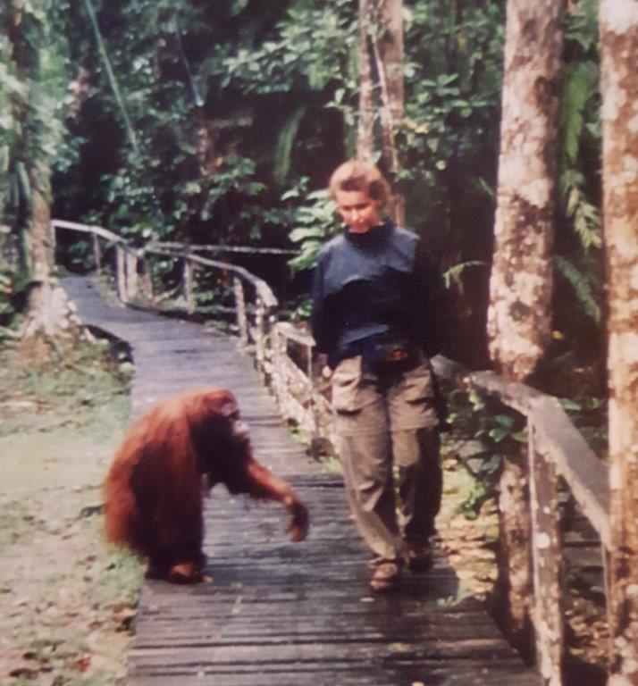 Gesina Pfau mit Oran Utan